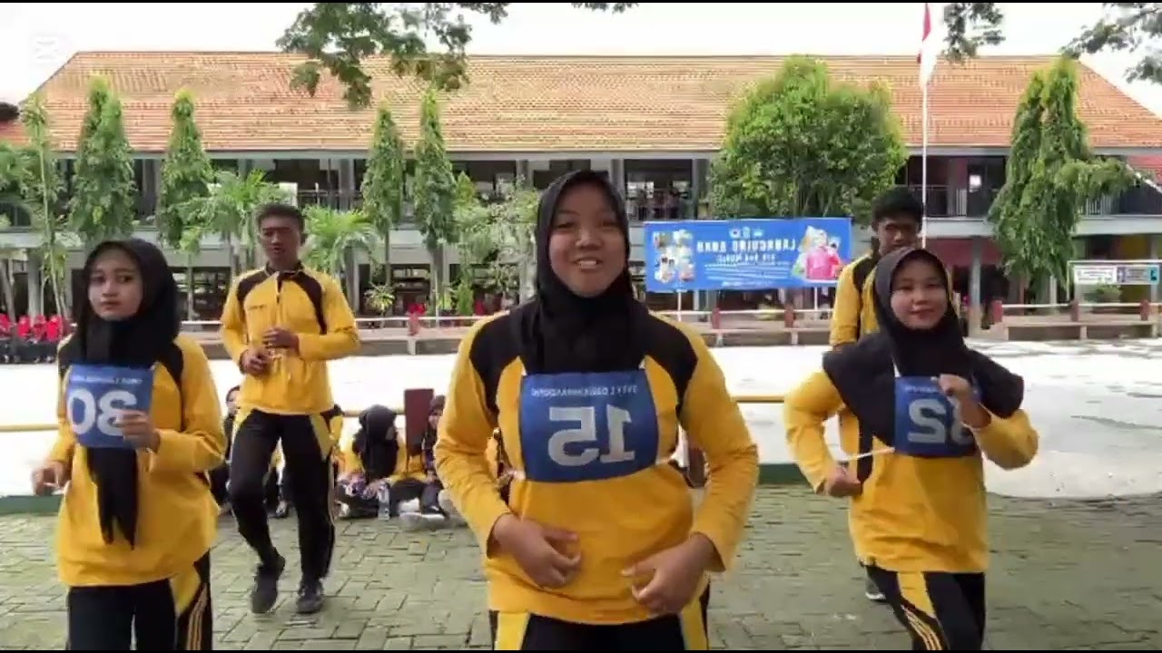 Senam aerobik PJOK kelompok 01 | No. urut tampil 06.#angkatan_23#smansada#sman 1 dawarblandong 