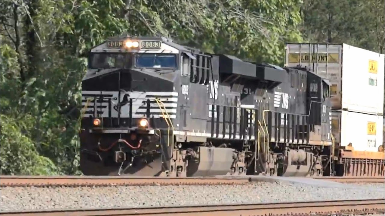 Fast Norfolk Southern Double Stack Intermodal in Cove, Pennsylvania.