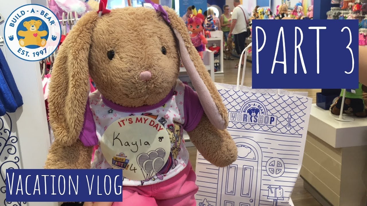 BIRTHDAY CELEBRATING AT BUILD A BEAR | Kayla