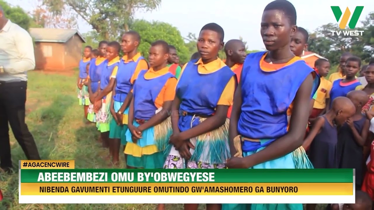 AGACENCWIRE: Abeebembezi omu by'obwegyese nibenda Gavumenti etunguure omutindo gw'amashomero