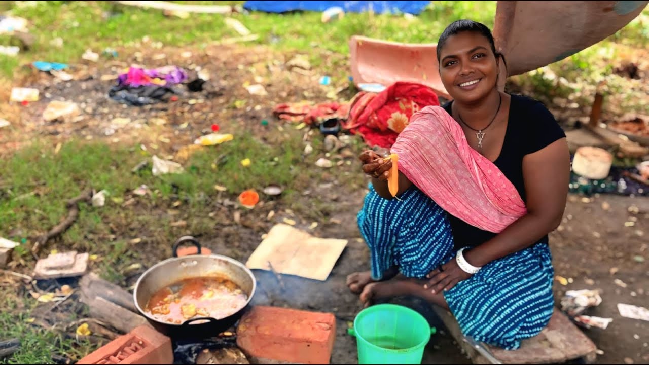 சாலை ஓரம் வாழும் மக்களின் ஒரு நாள் சமையல் இப்படித்தான் இருக்கும் @MRVS728