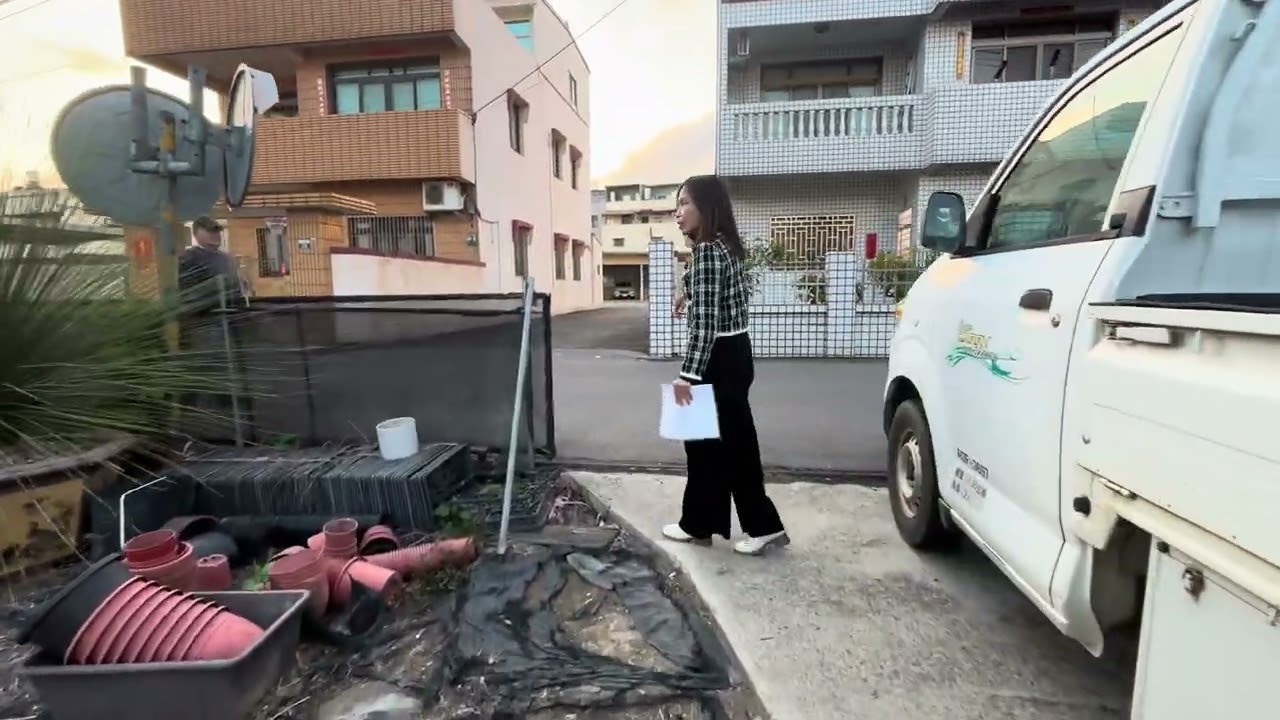 585萬買神岡方正小小田臨6米路約22米面寬￼ 0988325250台灣房屋雅豐大雅店￼中仲02048號中字H0096營業員證105-306038￼