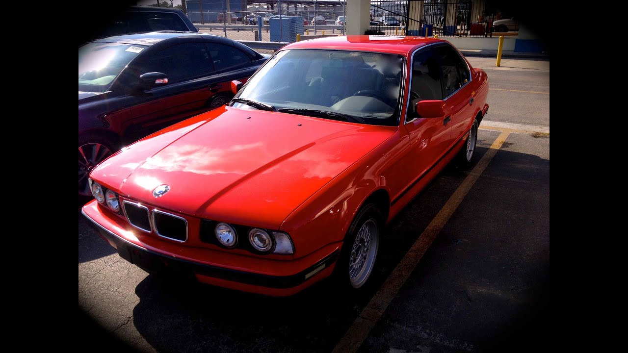1994 BMW 530i E34 3.0L V8 Start Up, Quick Tour, & Rev With Exhaust View - 125K
