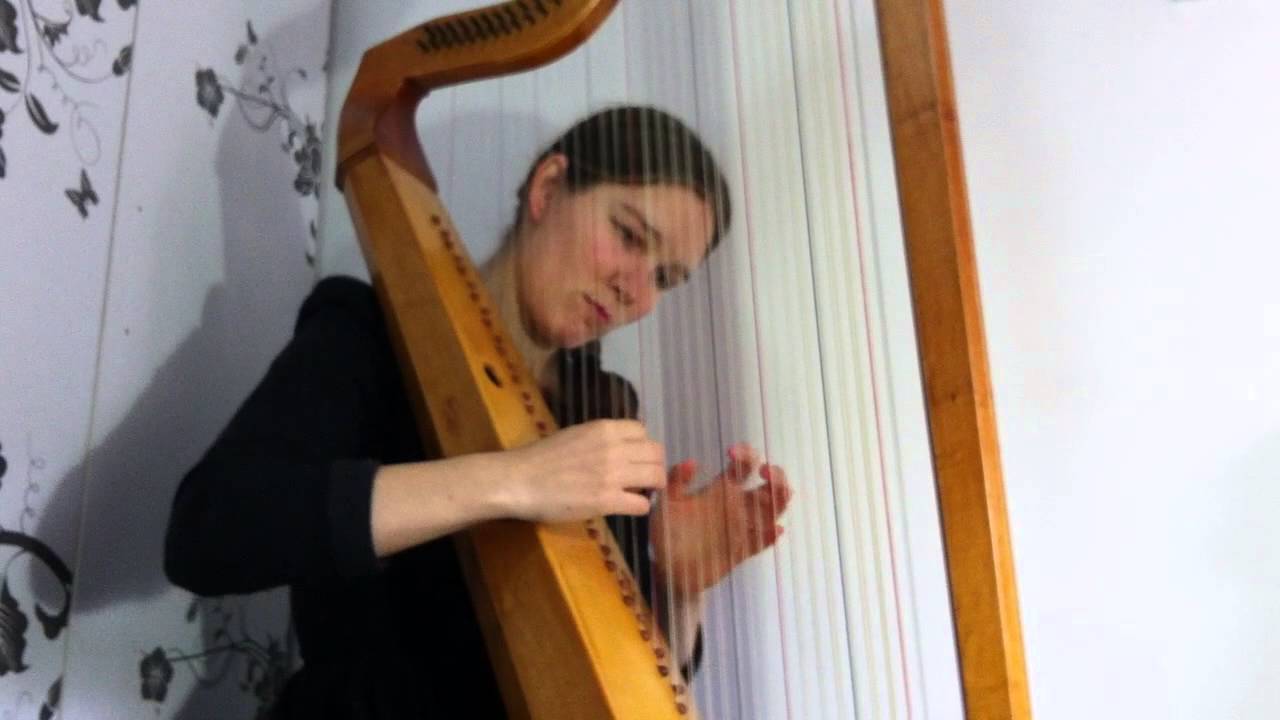 Baroque harp
