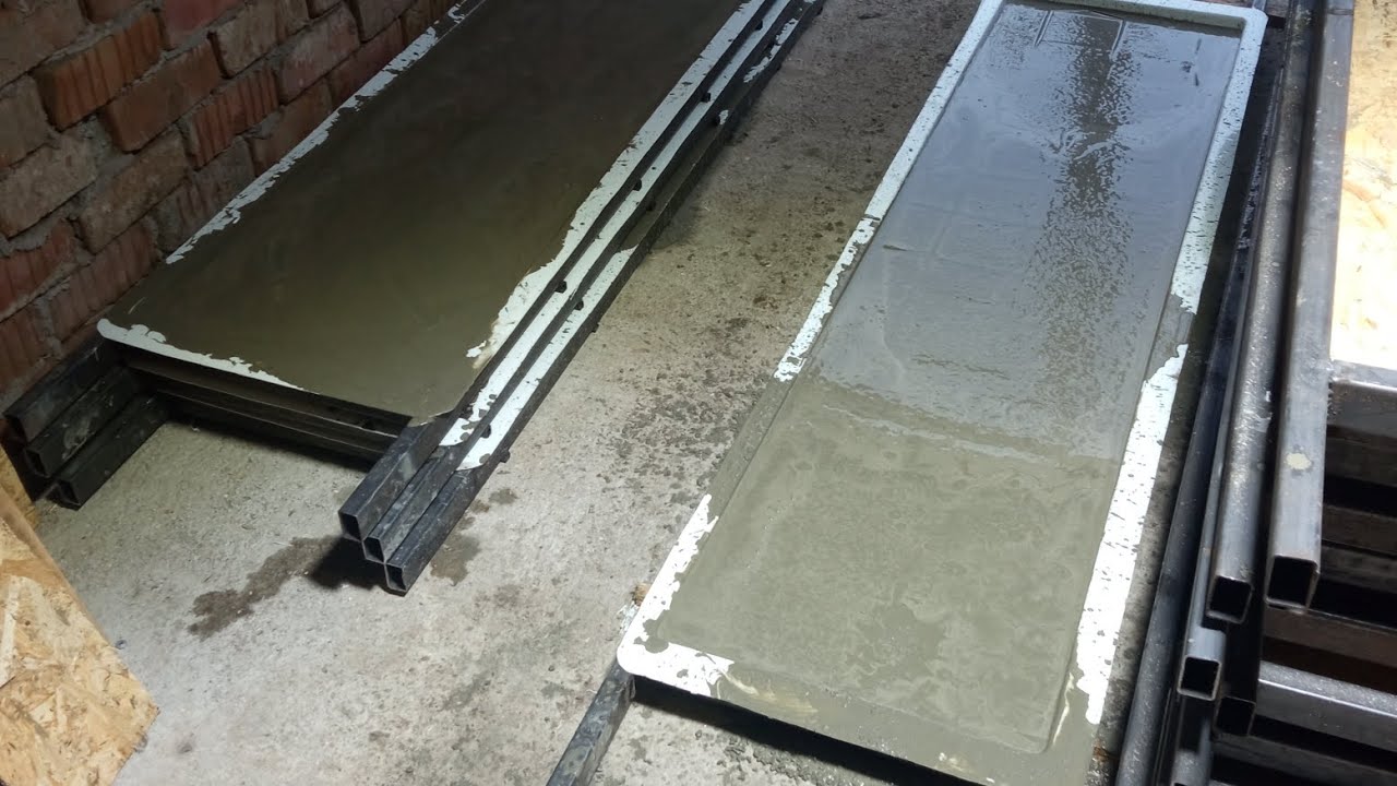 Turnarea plăcilor de beton (Ulmeni)