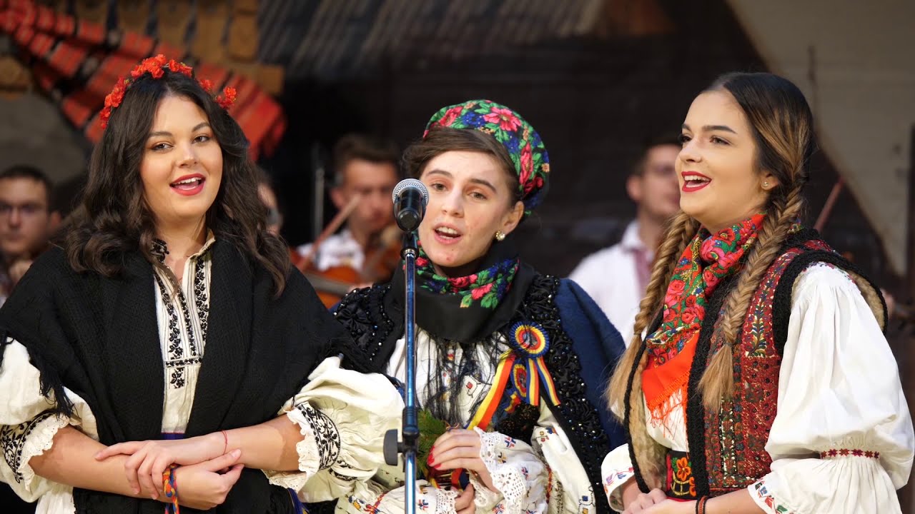 Festivalul national studentesc de colinde si obiceiuri de iarna 