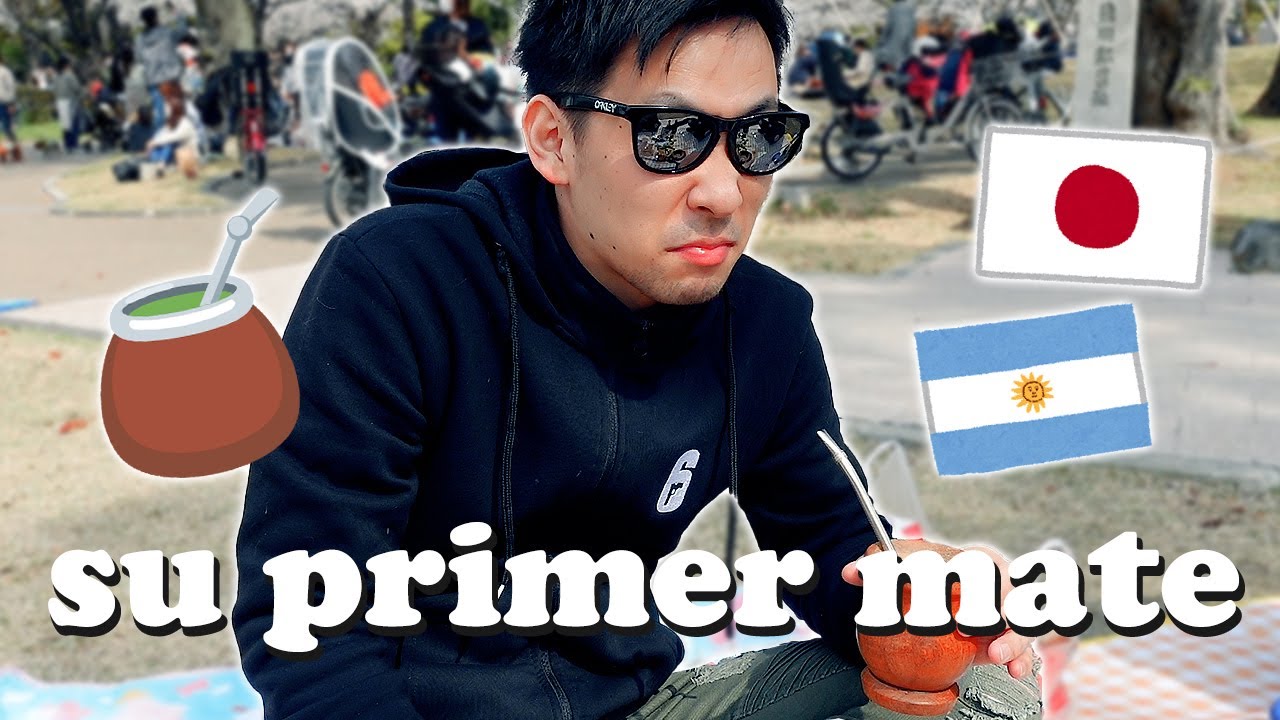 Los pibes tomando mate en la plaza pero es en Tokio y vamos a ver cerezos 😂🌸 ARGENTINA EN JAPÓN