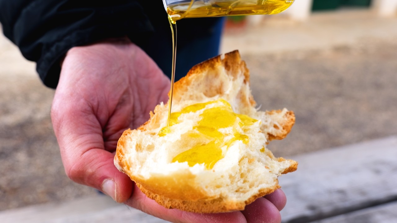 You've NEVER Tasted Olive Oil Like This: The Rare, SPICY Variety of Southern Italy