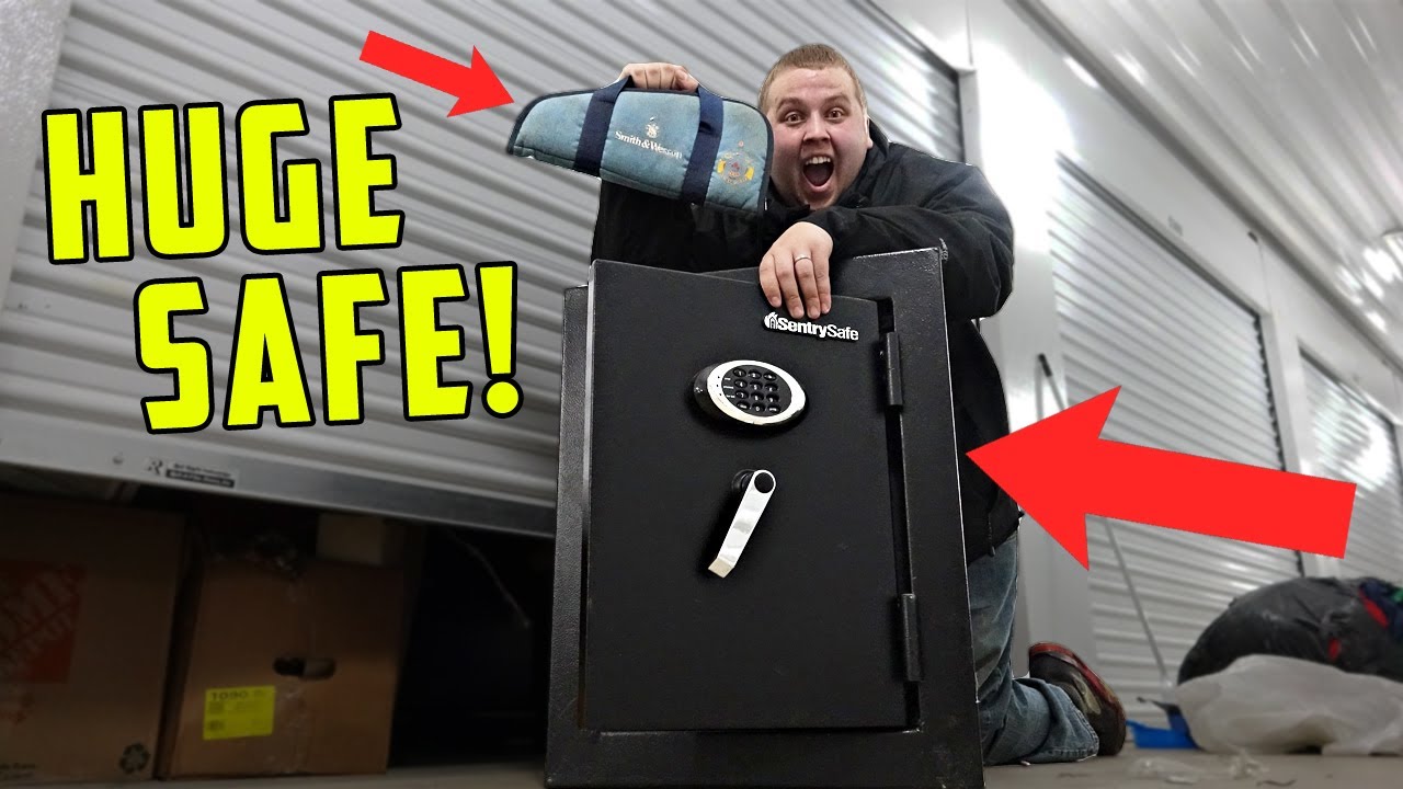 Found 2 GIANT SAFES In $1,200 Storage Unit! BIG MONEY Storage Unit Finds! Massive Profits!