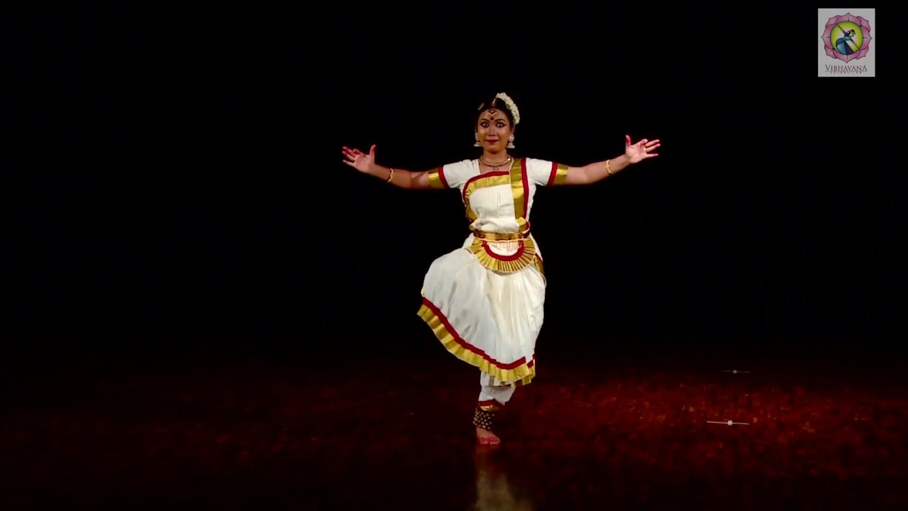 Karukare Karmukil - Mohiniyattam - Malavika Menon