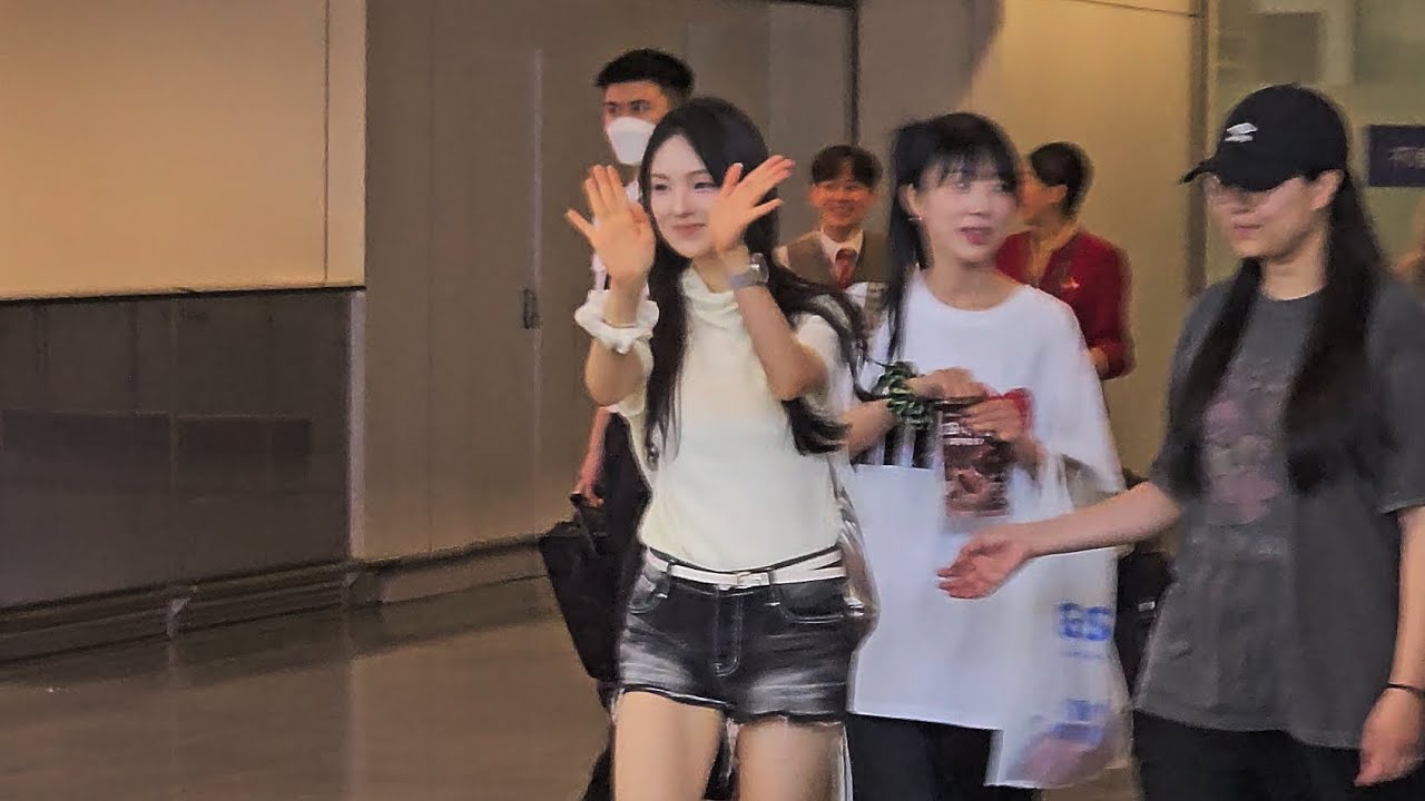 규빈 GYUBIN Hong Kong Airport 2025/9/27 @Gyubin 