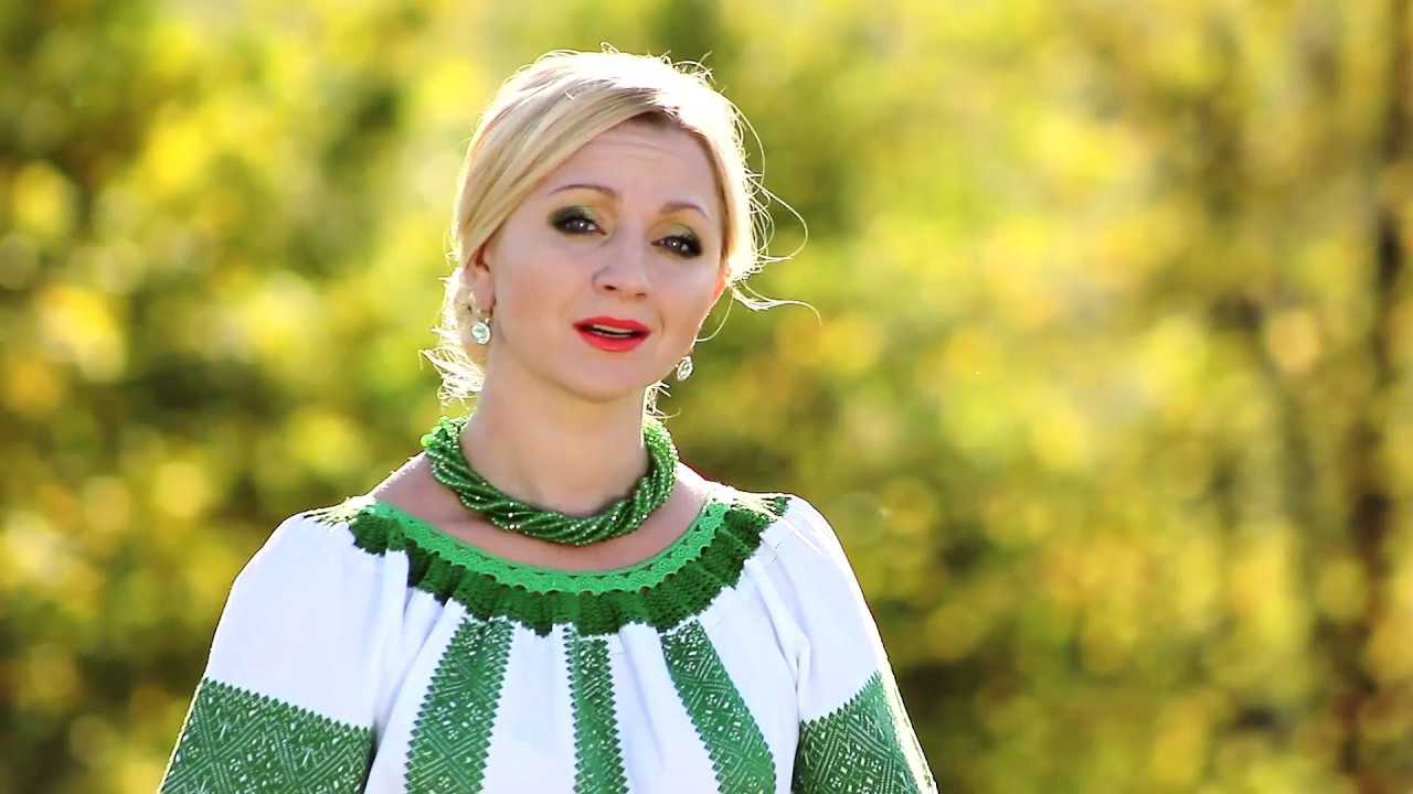 Mariana Dobzeu, Treci  cucule, peste Prut