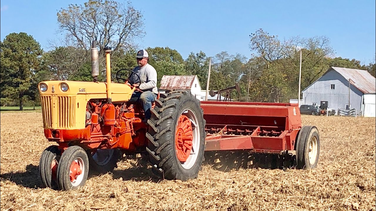 J.I. CASE 800 Tractor Seeding Wheat