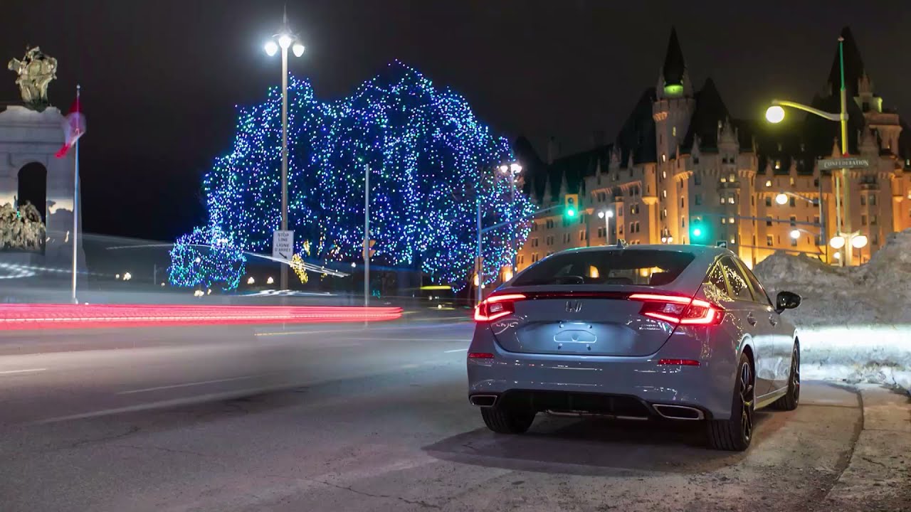 Touring the Ottawa lights with the all-new 2022 Civic Hatch from Dow Honda