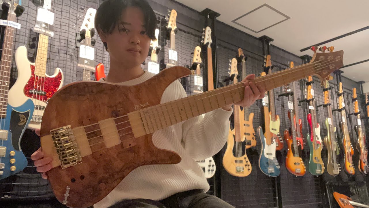 ブラジルのハイエンドベースはジャズベースの音がする？【D'Mark Guitars / Alpha 5 Buckeye MASTER SERIES】