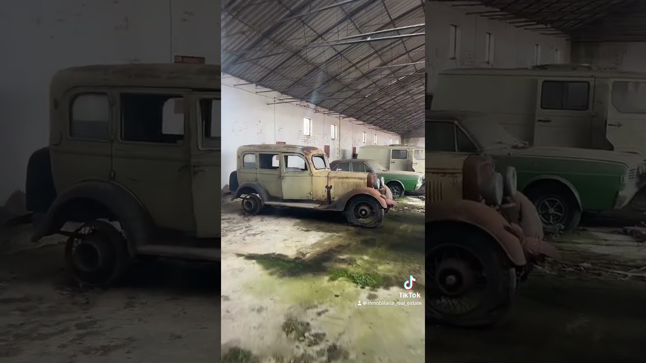 Nave con m&aacute;s de 100 coches antiguos que se venden y la nave sola por solo 48.000 euros ll&aacute;manos