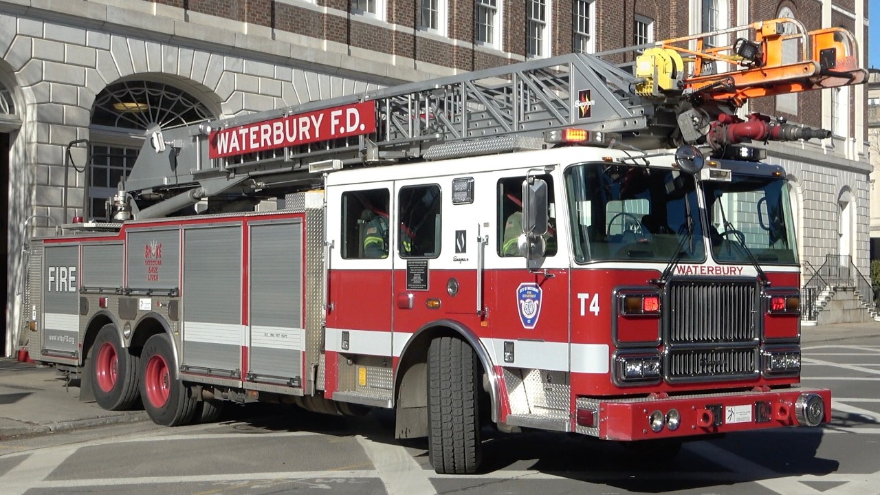 Waterbury FD Car 5 & Truck 1 (Spare) Responding