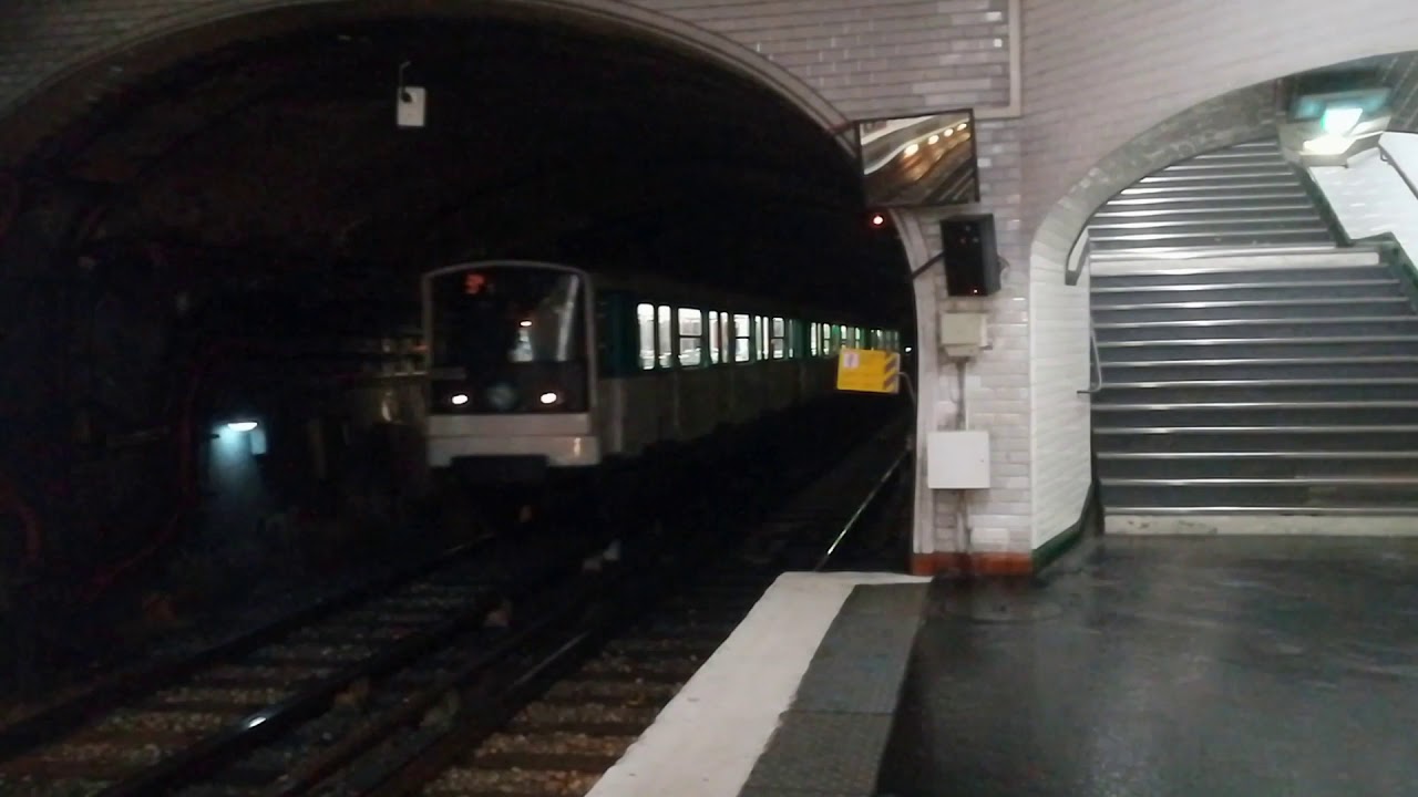 La station la moins utilisée du métro de Paris : Pelleport