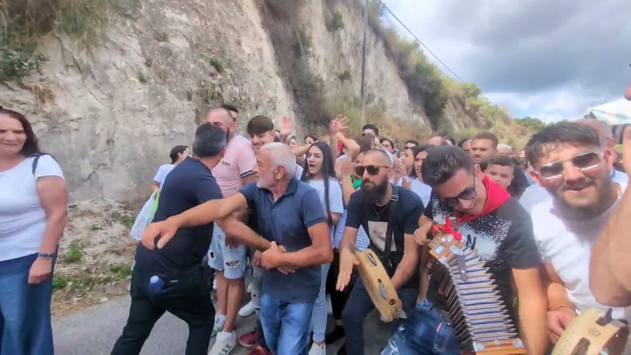 Riace Santi Medici San Cosma e Damiano | 26 Sett 2025 | la comunità Rom a ritmo di tarantelle
