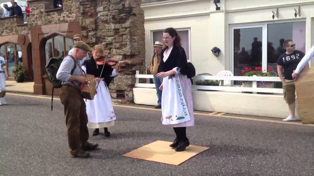 Sidmouth Folk Festival procession