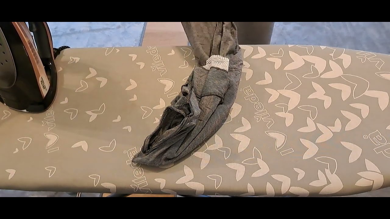ironing 07 new iron :)