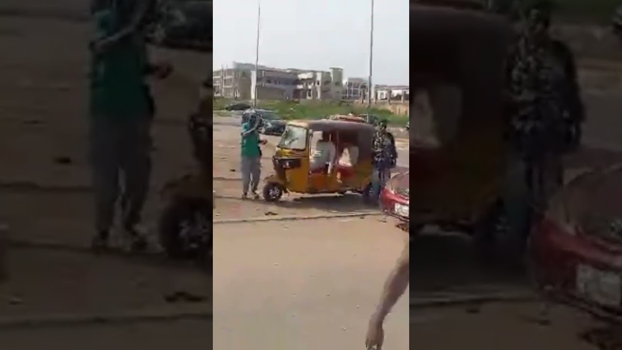 MANY #FREENNAMDIKANUNOW PROTESTERS FAINT UNDER POLICE TEARGAS ATTACKS#freennamdikanunow #viral
