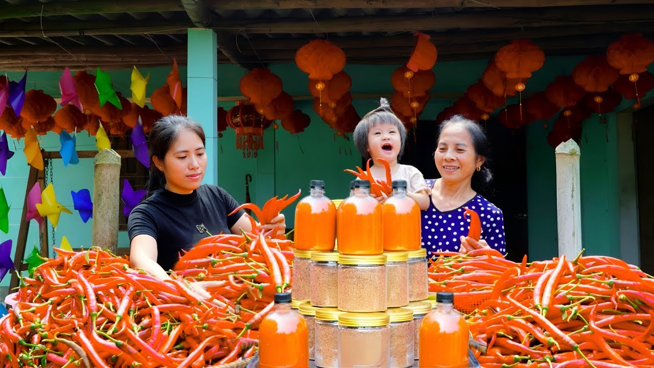 Harvesting chili peppers and making homemade chili sauce - Making bamboo shoot rolls with meat