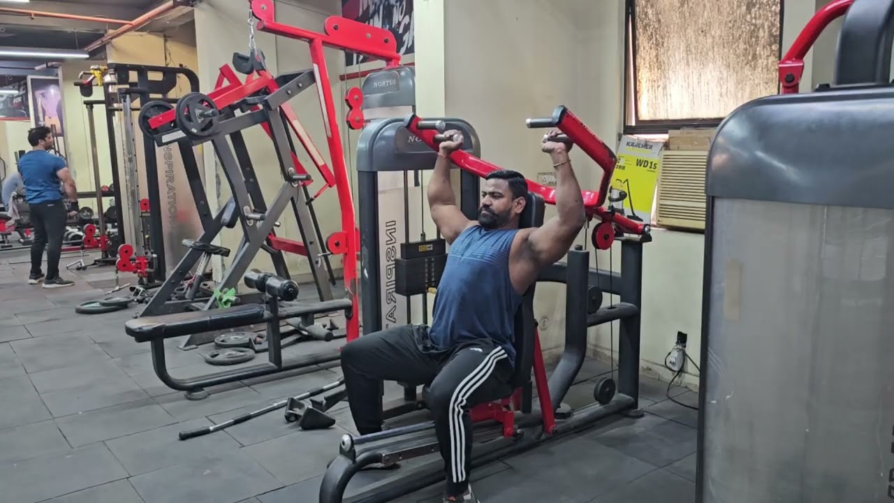 Challenge Day 23 shoulder workout #fitnessjourney #bodybuilding #powerlifting #newvideo #viralvideo 