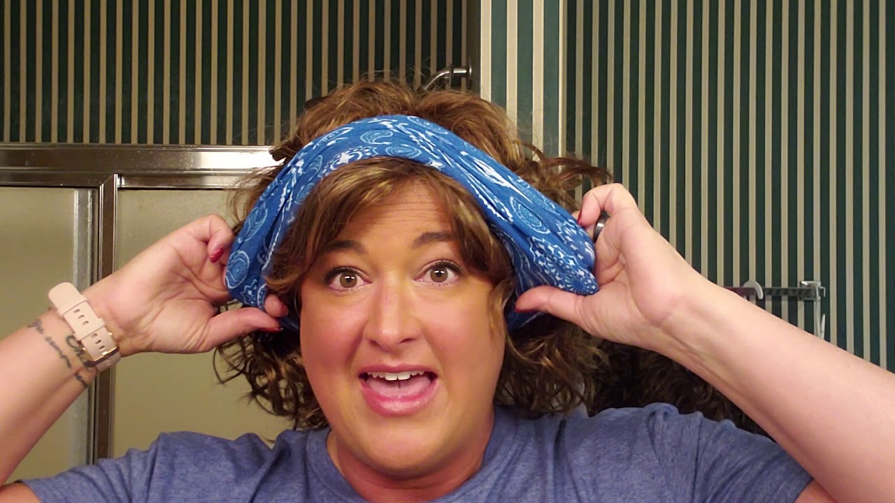 WIG HOW TO: Headband tutorial- how to put on a headband with a wig- WIG WEARING- Wig Styling