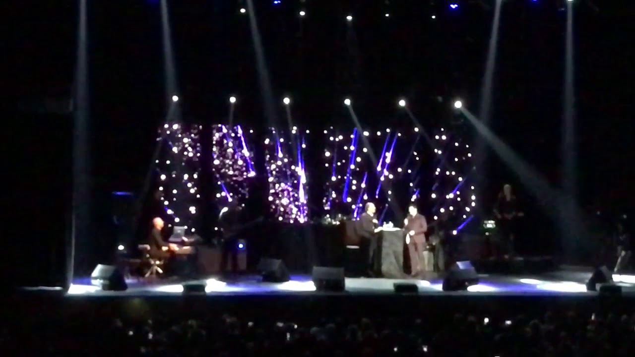 Julio Iglesias invites Patrizio Buanne to sing 