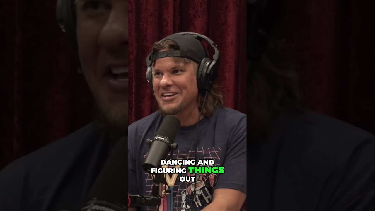 Diving Deep into Conspiracy Theories with Kurt Metzger#shorts #joerogan #theovon