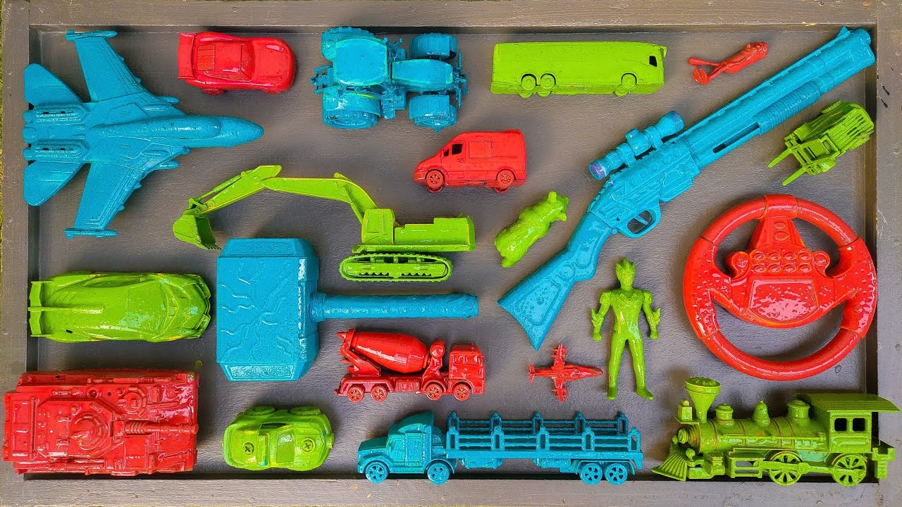 Membersihkan Mainan Mobil Balap, Truk Molen, Kereta Api, Tank Baja, Bus Telolet, Traktor, Excavator.