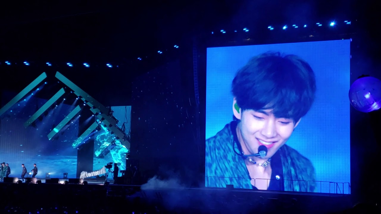 BTS MetLife 5/18 Singularity & Fake Love