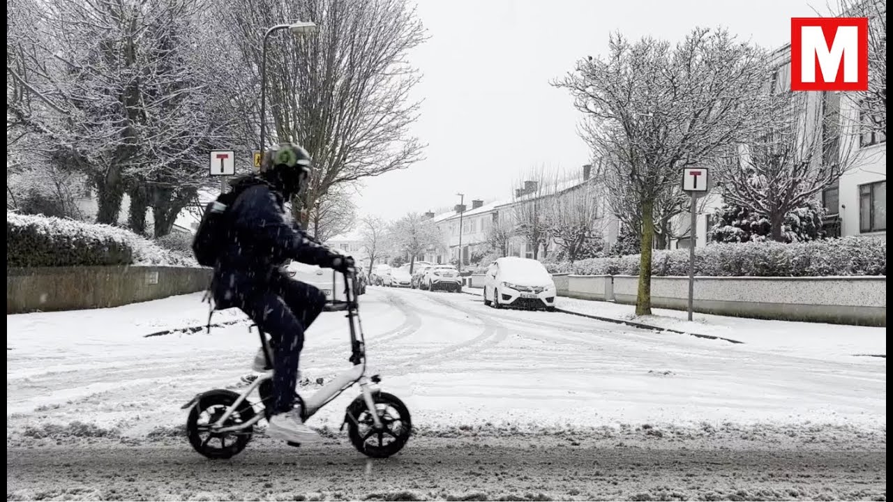 Travel disruption as snow blankets parts of Ireland