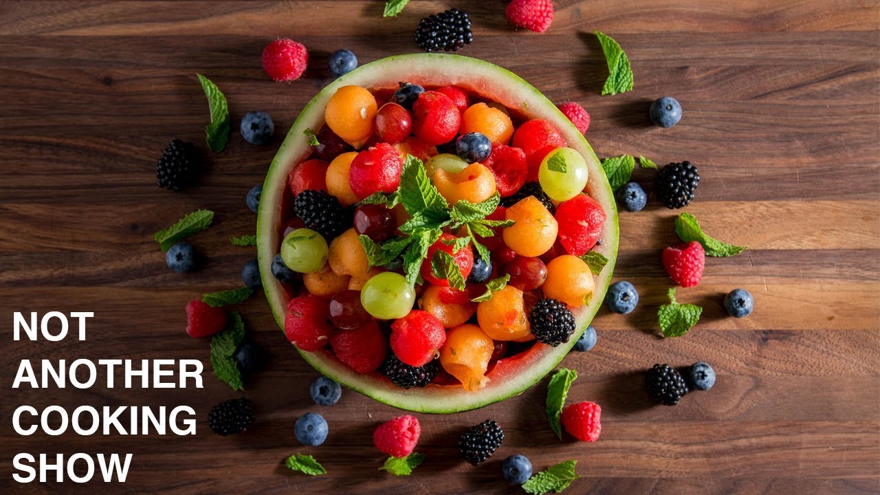 FRESH FRUIT BALL SALAD
