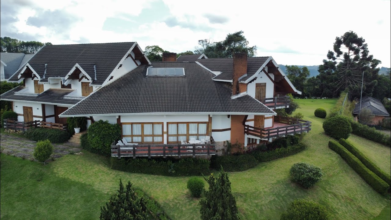 Mansão Exuberante no Alto do Capivari em Campos do Jordão