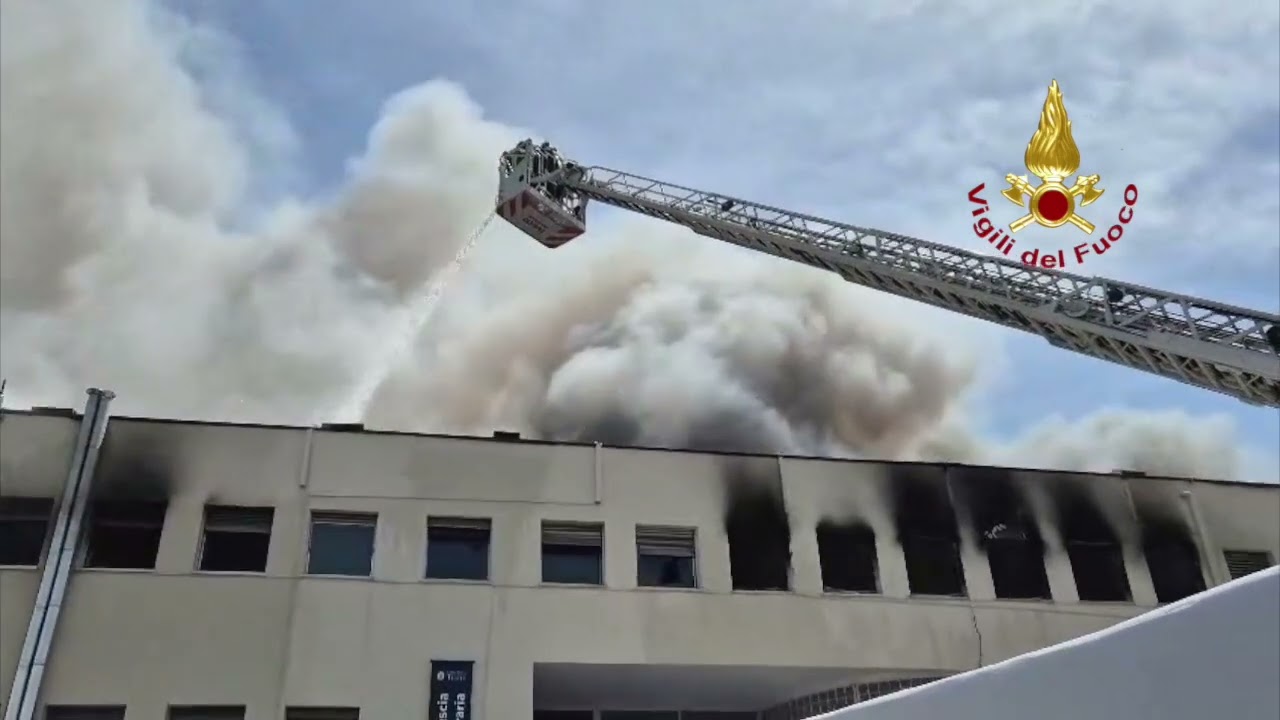Viterbo, l'incendio all'università della Tuscia