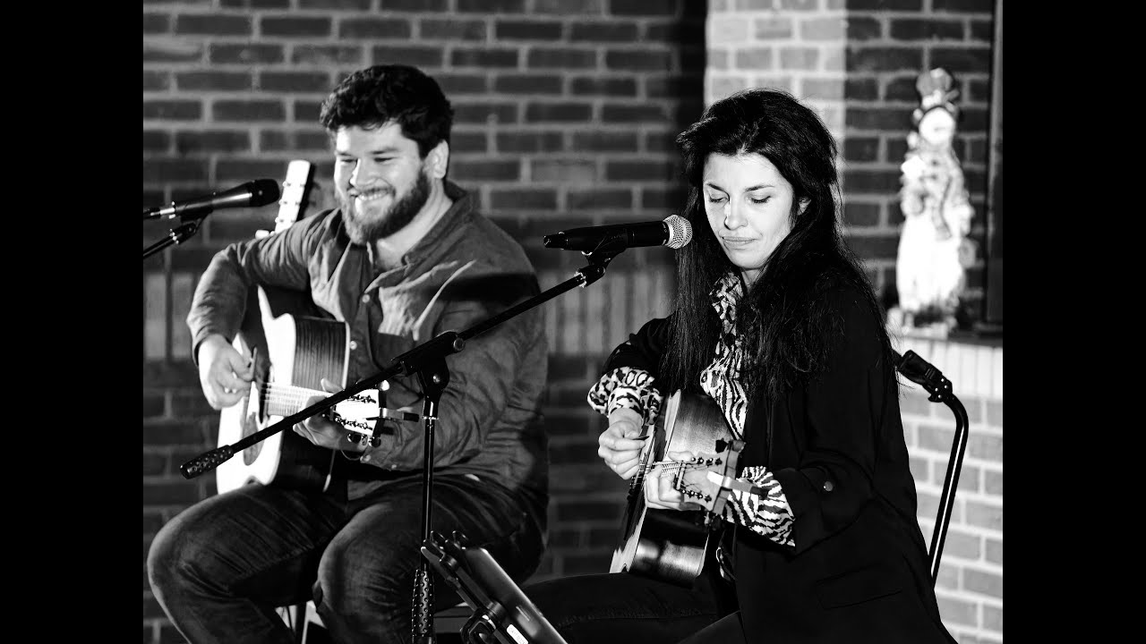 L&B Acoustic Duo -  La Seine - M et Vanessa Paradis - Live Cover
