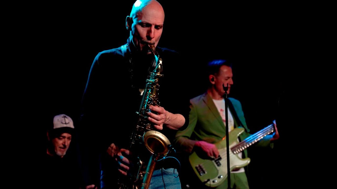 SISA Brothers   , GREEN BANANA   , with Olaf Schönborn