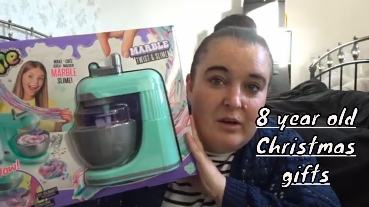 WHAT I BOUGHT MY 8 YEAR OLD FOR CHRISTMAS /GIFT GUIDE!