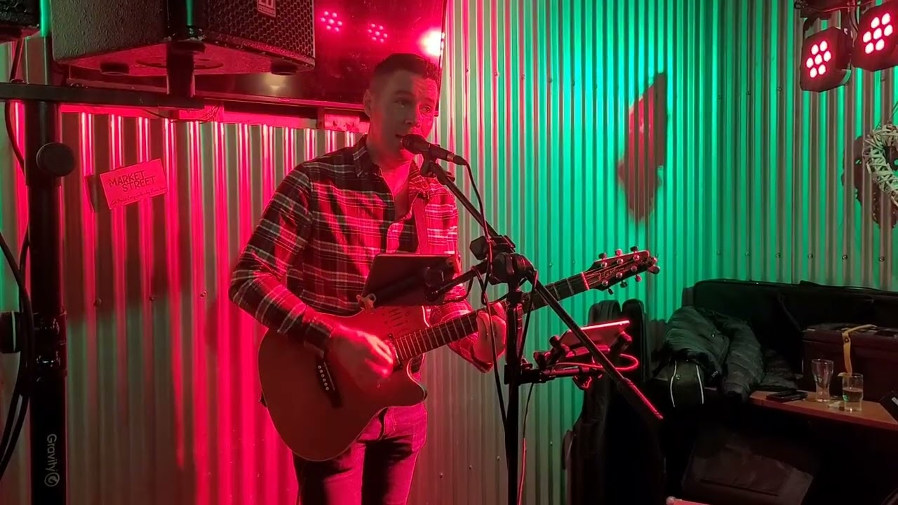 Damian Davis singing Your Loving Eyes in The Hounds Rest Ardee - 6th February 2026