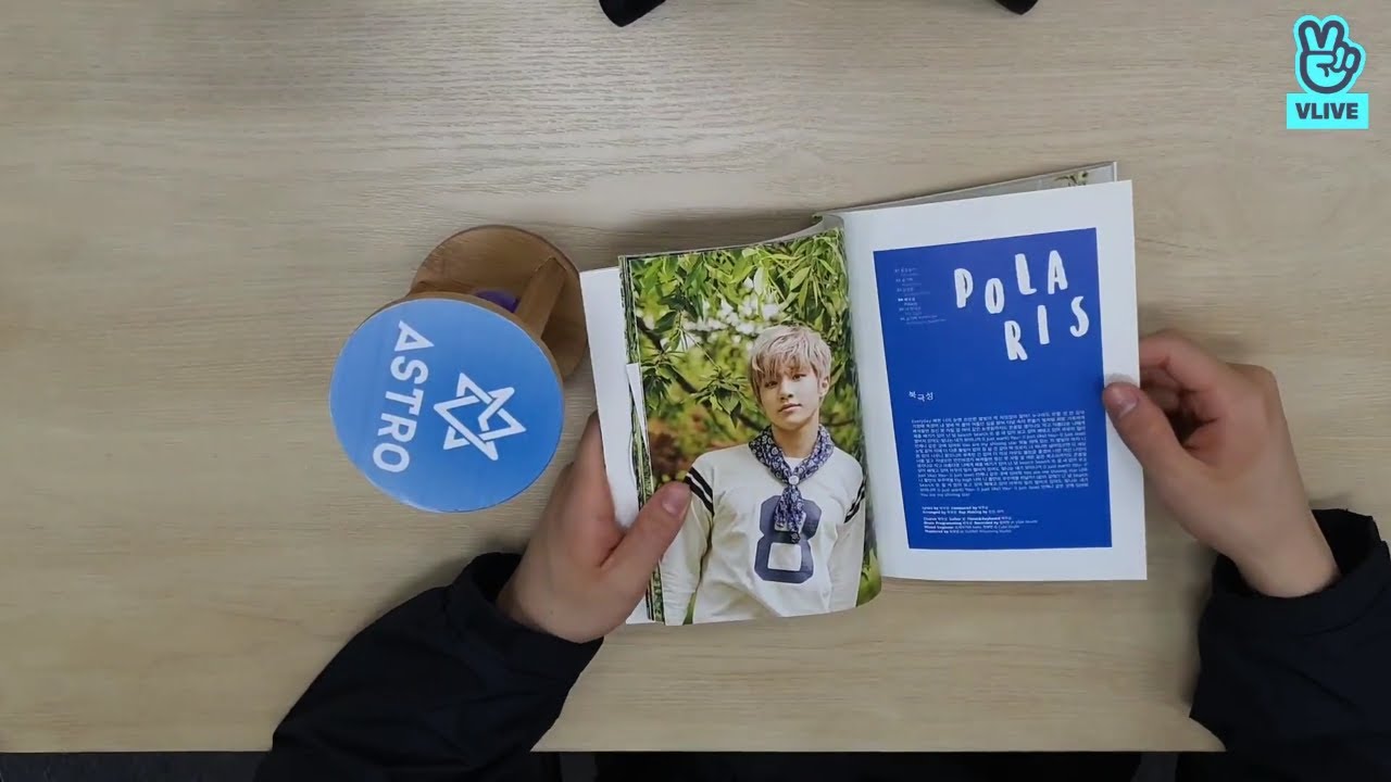 [ENG SUB] EUNWOO UNBOXING ASTRO 2ND MINI ALBUM SUMMER VIBES