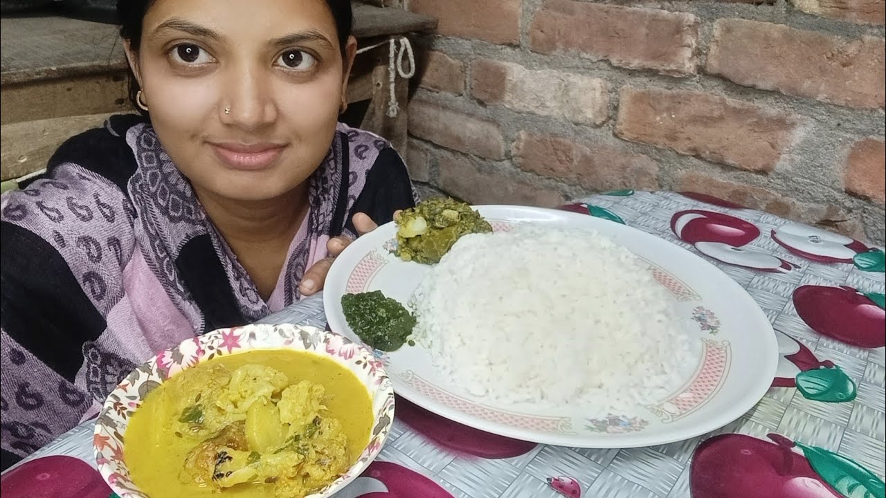 Bigbites, Eating- Rice with Macher jhol, Palong Shak, Dhona Pata Bata .