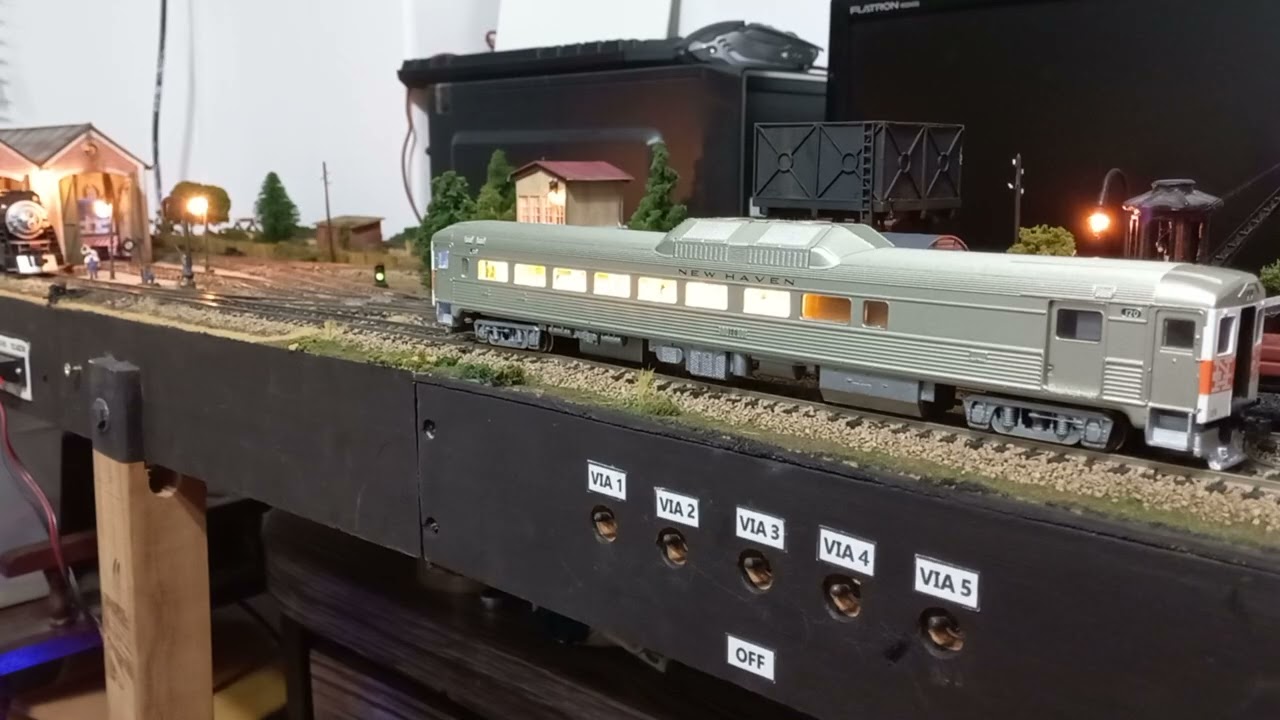 DMU Budd RDC 2 New Haven - Proto 1000 - DCC Sound LDH