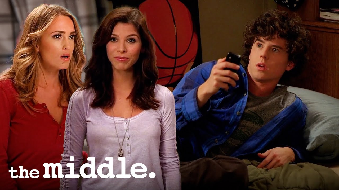 Axl Searches for His Hot Mystery Caller | The Middle