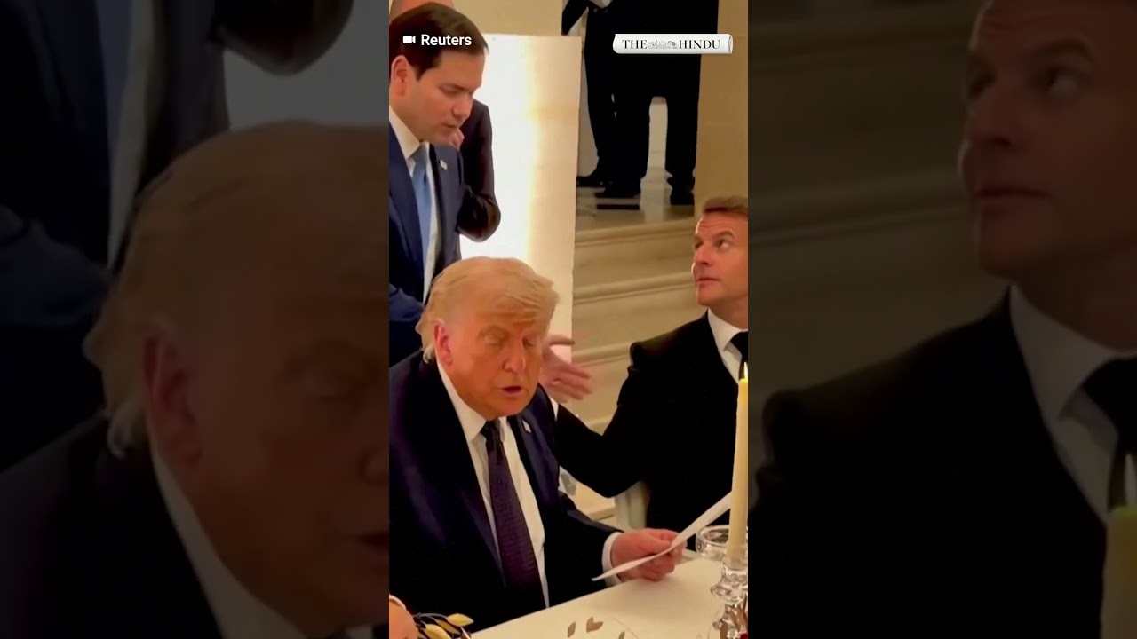 Дональд Трамп подписывает соглашение об окончании войны с Ираном