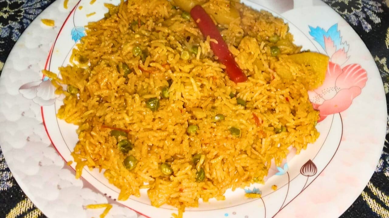 Aloo matar gajar pulao | Best vegitable rice recipe #mixvegetablespulao | Mian Brand Abubakar