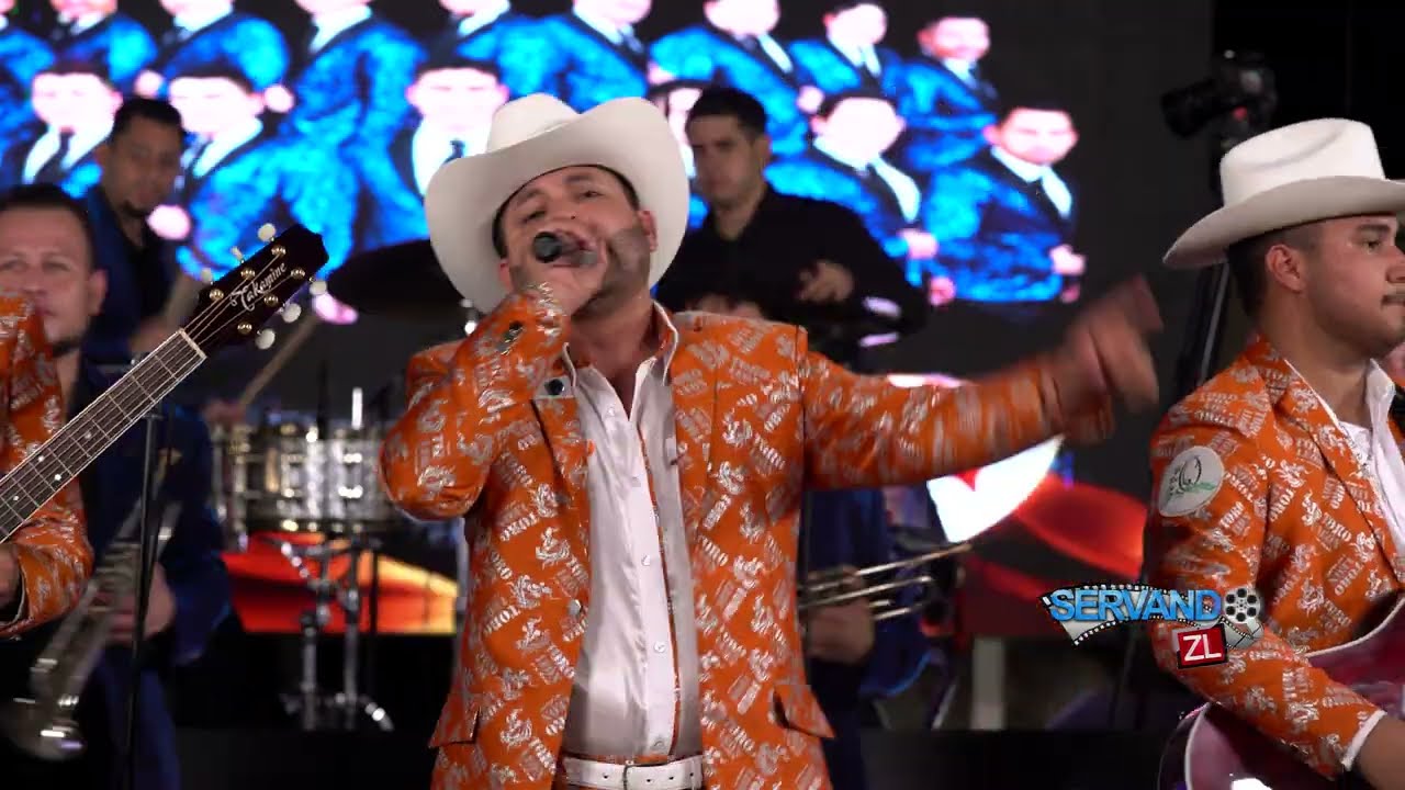 Toro Leon y Sus Chavalos Ft. Banda La Conquista - P0lv0ra En Mis Venas (En Vivo 2022)
