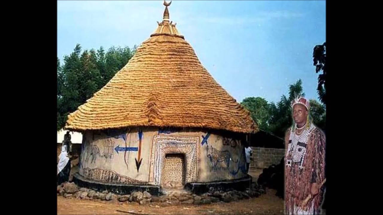 Kaaba ou Kangaba, la vieille cit&eacute; du mand&eacute; professeur Djiguiba Kouyat&eacute; nous expliquent sont histoire