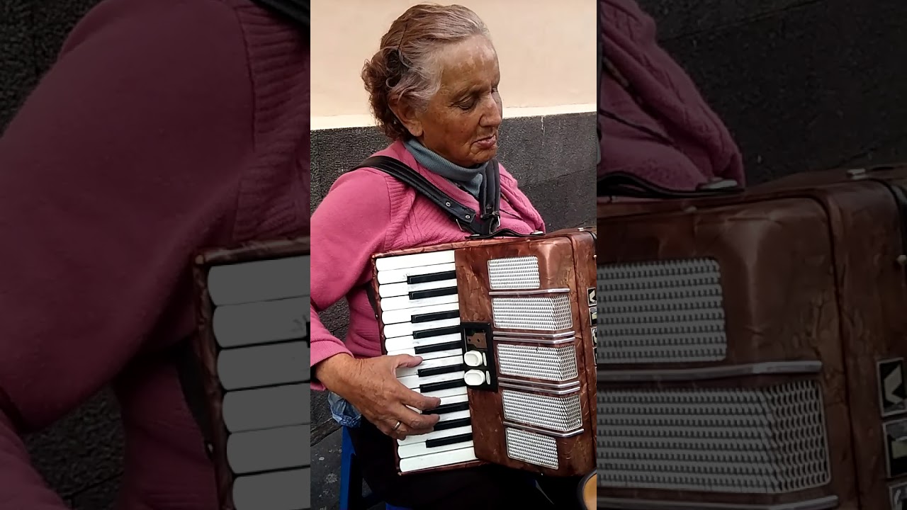CHOLO QUERIDO, Artistas que no necesitan tarima